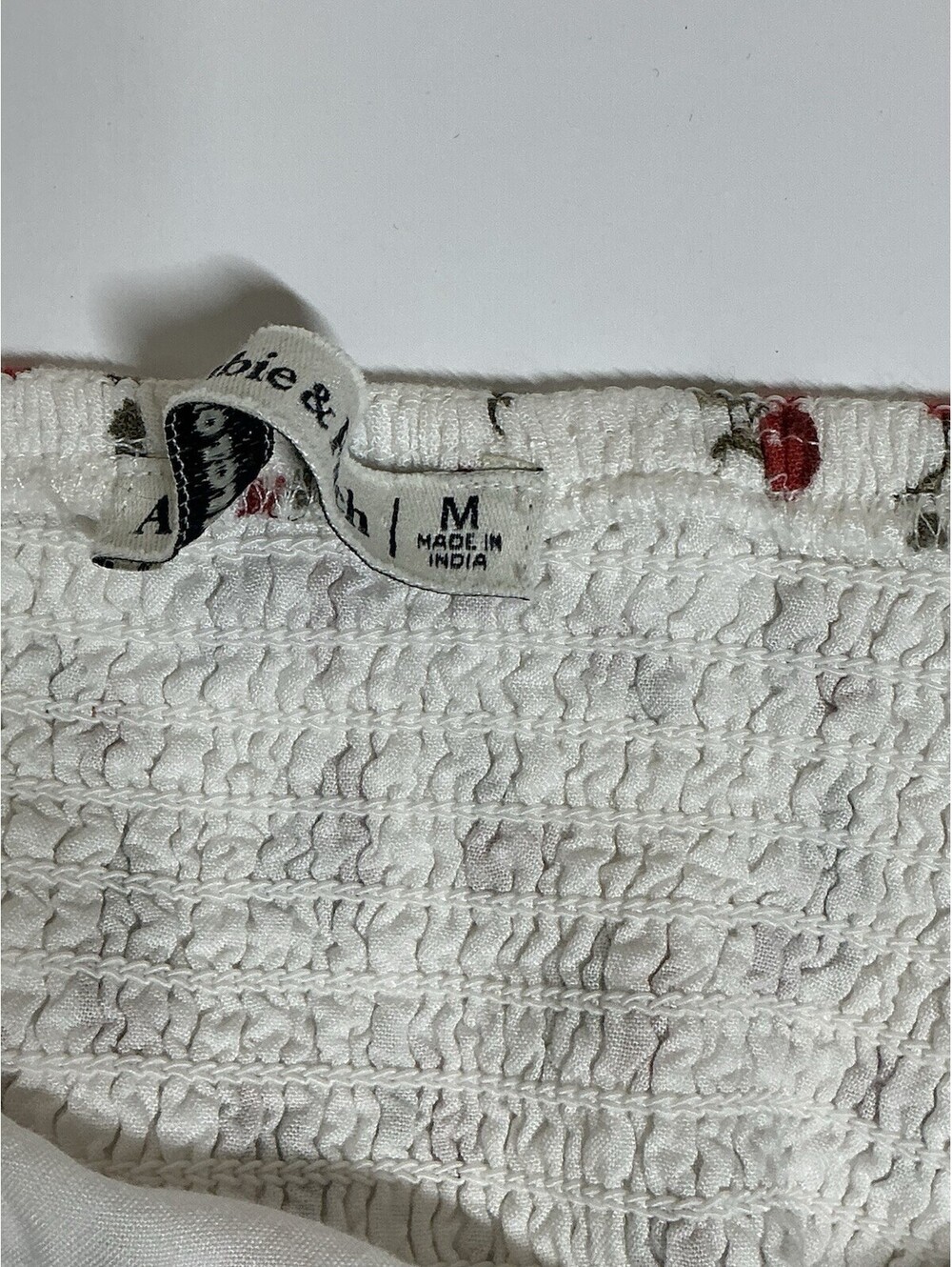 Abercrombie Mini Sundress a delicate red cherry/floral print Smocked Medium - Picture 6 of 8